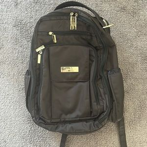 Jujube “ Be Right Back “ Diaper bag backpack best bag ever for travel black gold